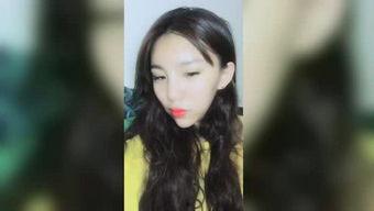 伊冰个人资料,才华横溢的年轻艺术家，探索艺术与生活的完美融合