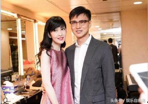 倪震的照片,魅力四溢的媒体精英